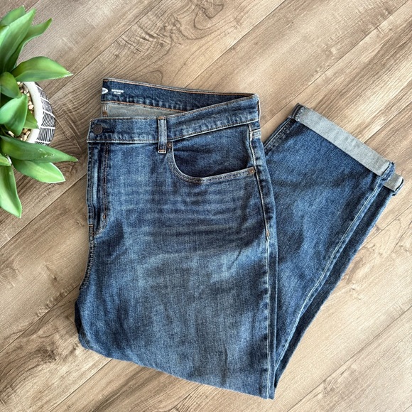 Old Navy Denim - Old Navy boyfriend mid-rise denim jeans size 16